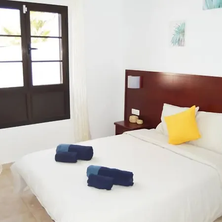Timanfaya Heatable Pool, Afternoon Sun And Spacious Terrace Holiday home